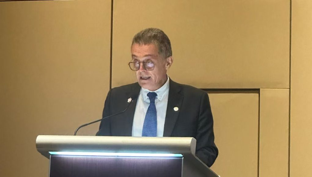 0a24d3b6848a2484e537a4761ebe46af