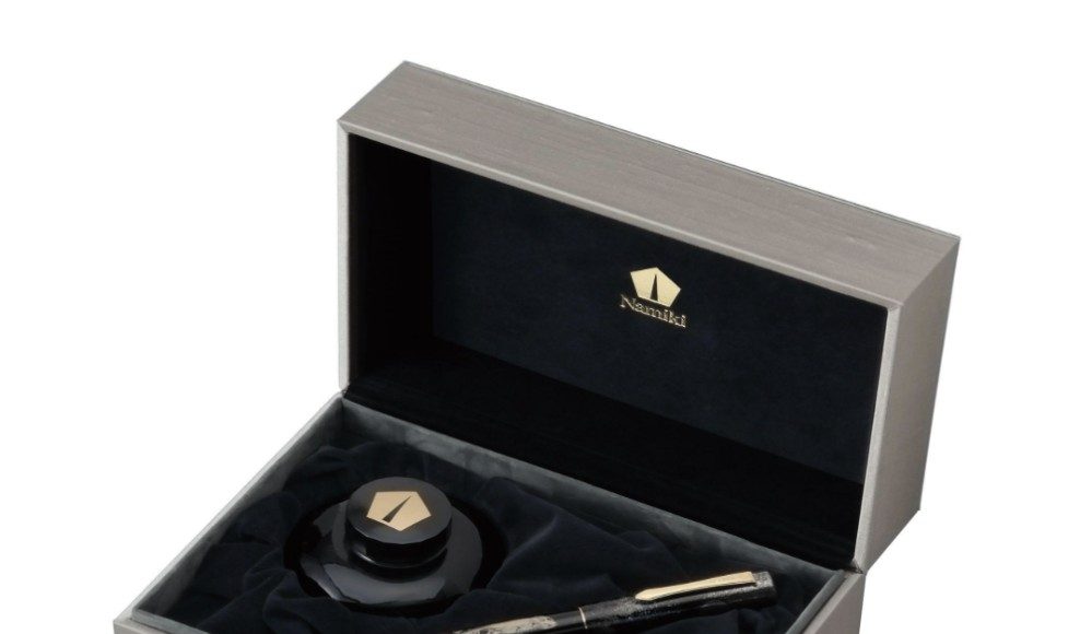 Pilot Namiki 2026 Limited-Edition Fountain Pen 'Wolf Moon' Box
