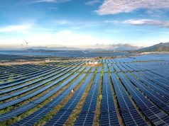 China’s Solar Boom Faces Reality Check as Major Manufacturers Cut 40,000 Jobs